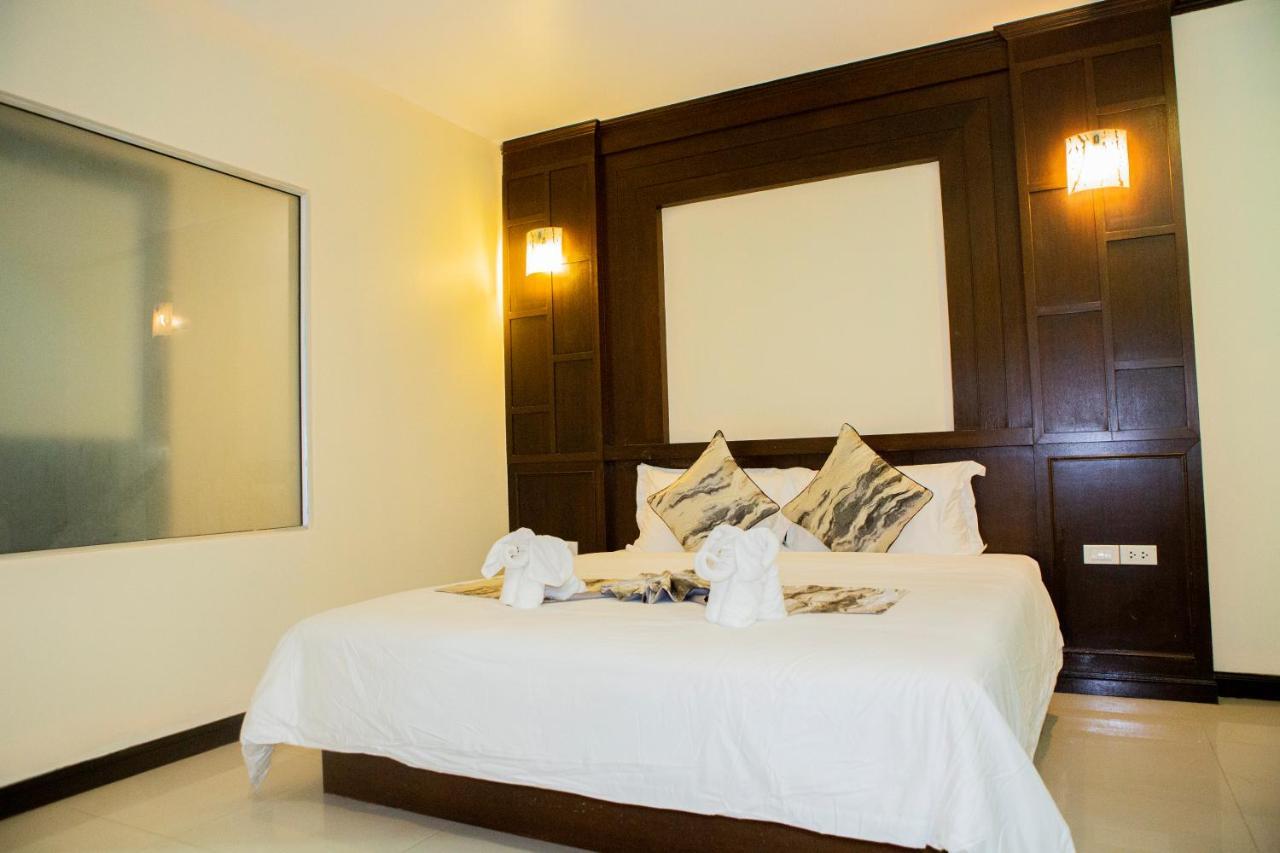 Blue Skyline Hotel Patong Экстерьер фото