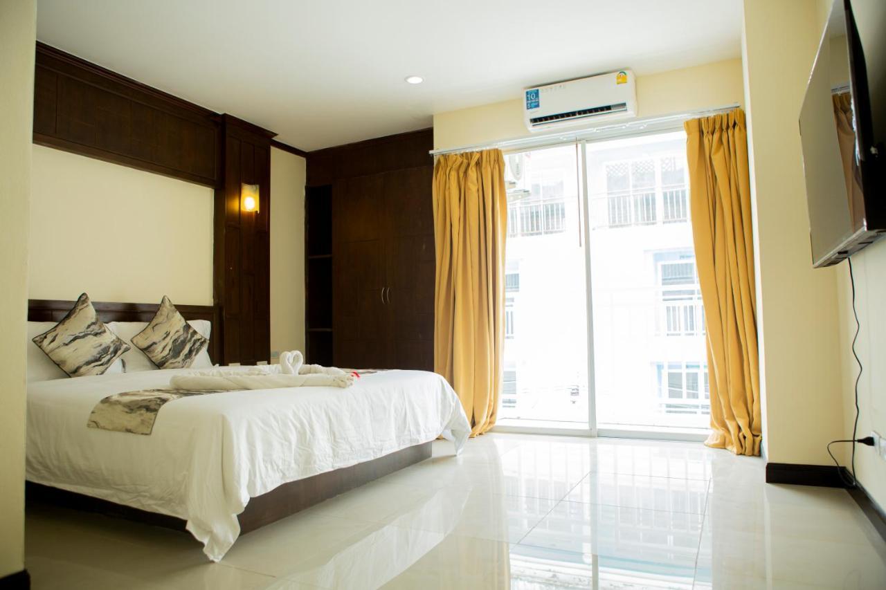 Blue Skyline Hotel Patong Экстерьер фото