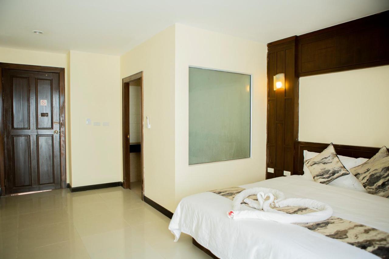 Blue Skyline Hotel Patong Экстерьер фото
