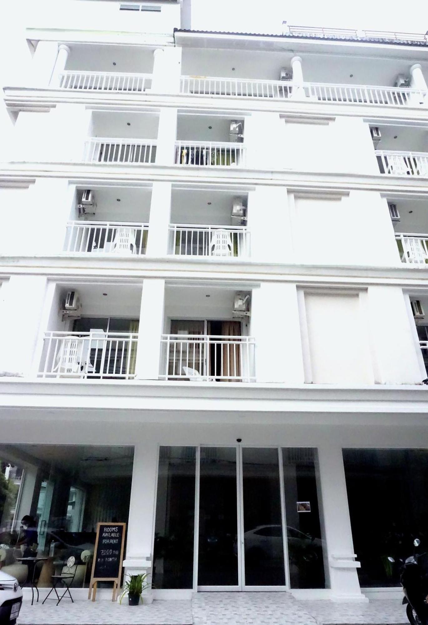 Blue Skyline Hotel Patong Экстерьер фото