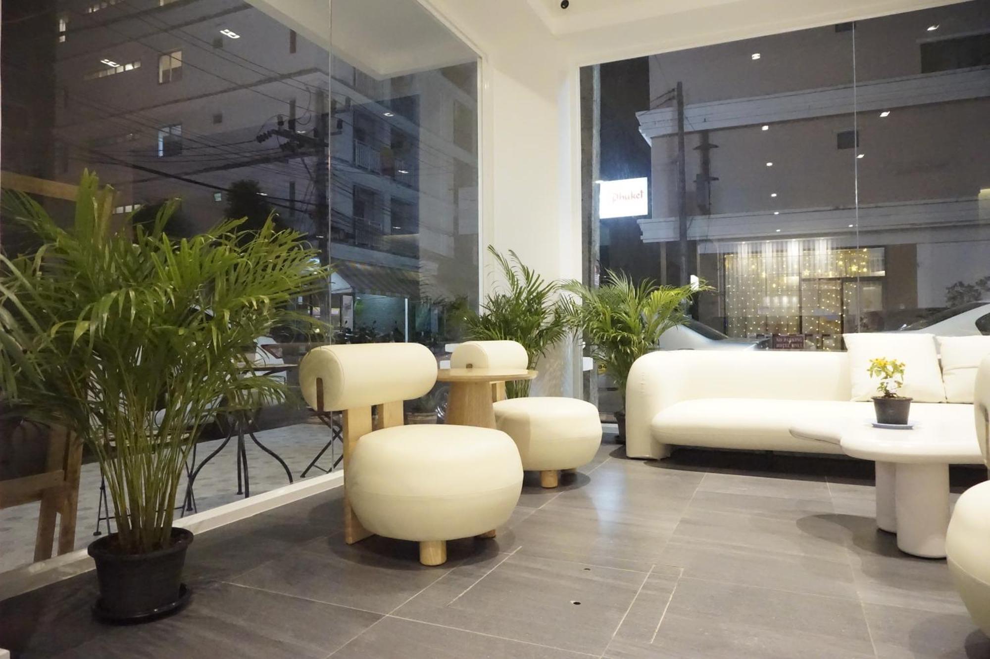 Blue Skyline Hotel Patong Экстерьер фото